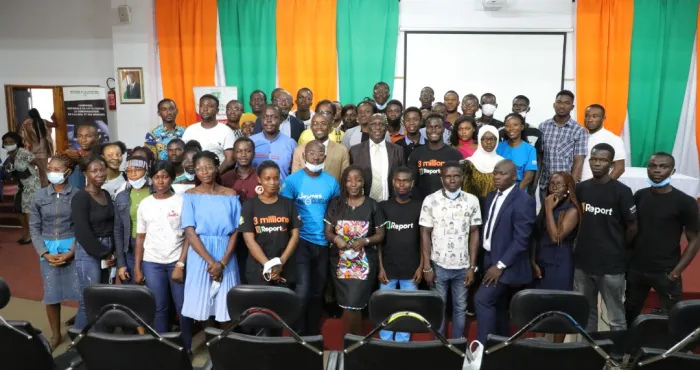cote-divoire-lutte-contre-la-migration-irreguliere-100-u-reporters-et-blogueurs-outilles